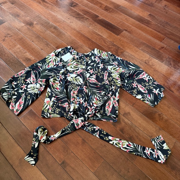 NWT Code x Mode Women’s Multicolored Floral Tie-Front Long Sleeve Blouse size XL - Picture 2 of 6